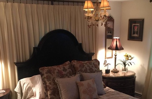 Chelsea Condo | Guest House at Hooper