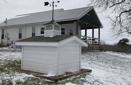 La Grange House | Guest House at the Brown Ranch