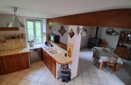 Juvinas House | Guest house "Between river and nature