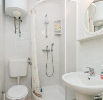 Babin Kuk House | Guest House Bridge View