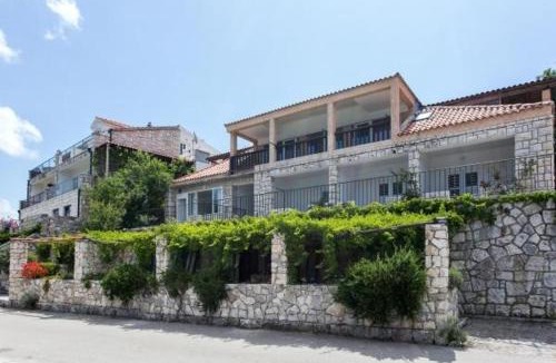 Polace House | Guest House Busurelo