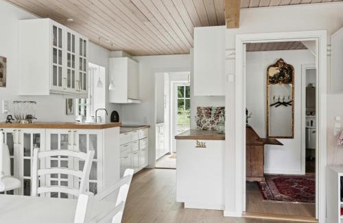 Lolland Municipality House | Guest House By Lake And Forest