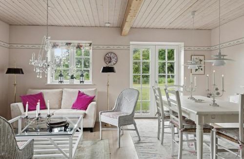 Lolland Municipality House | Guest House By Lake And Forest