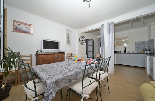 Auzat Bed & Breakfast | Guest House 'Chambre Verte' with Mountain View and Wi-Fi