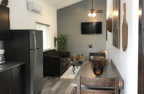 Winnetka House | GUEST HOUSE - DAILY RATE