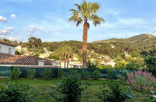 Allauch House | Guest House in Allauch