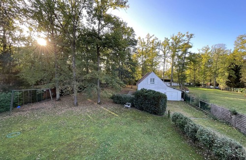 Lamorlaye House | Guest house in Le Lys-Chantilly - Near Paris CDG, Disneyland and Parc Astérix