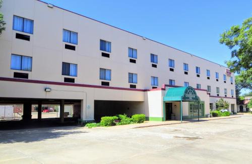 Lubbock Hotel | Guest House Inn Medical District near Texas Tech Univ