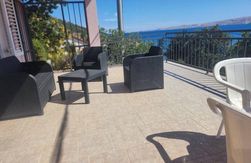 Karlobag Villa | Guest House Karlobag - Villa Rose