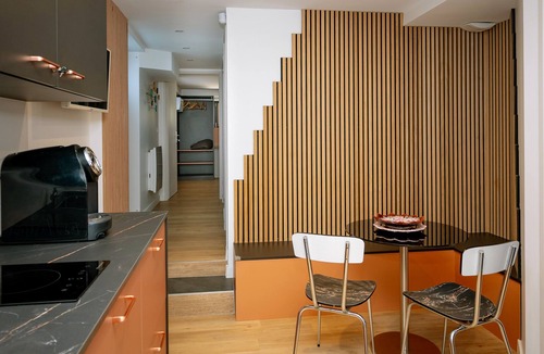 Barberaz Apartment | Guest House 'La Suite Des Sommets' with Shared Pool, Shared Terrace and Air Conditioning