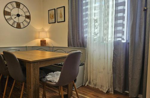 Poljanak House | Guest House Lisina