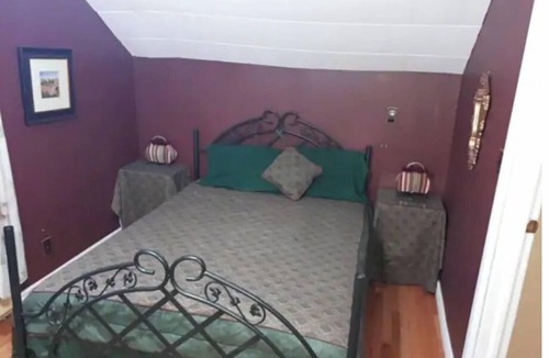 South Baymouth House | Guest House - Manitoulin Cottage