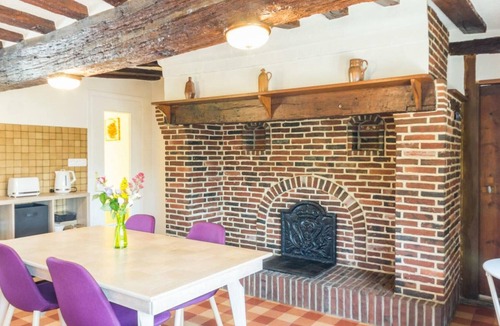 Massy House | Guest house Massy, 1 bedroom, 4 people
