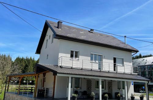 Seliste Apartment | Guest House Mylan
