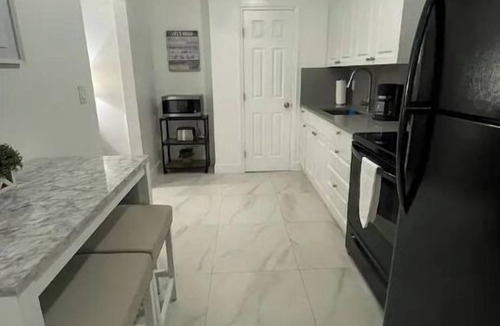 Downtown Miami House | Guest house near Downtown Miami