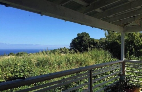 Honokaa Cottage | Guest house on K Farm - AKA Fairy’s House