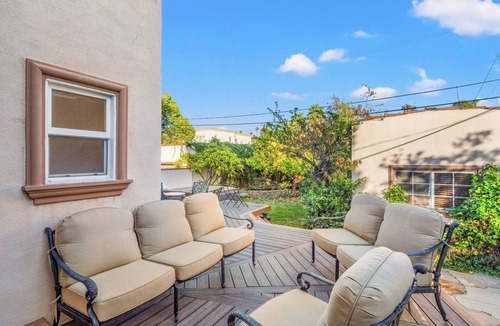 Beverly Hills House | Guest House Private 2BR Hot Tub