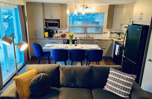 Plateau Apartment | Guest House Relaxation, Business, Romance Parking