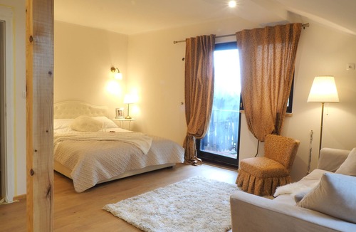 Plaski House | Guest house Sara Latin