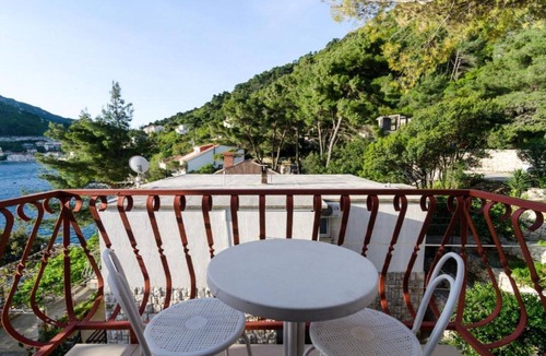 Sobra Apartment | Guest House Sobra 38 - Double Room 1