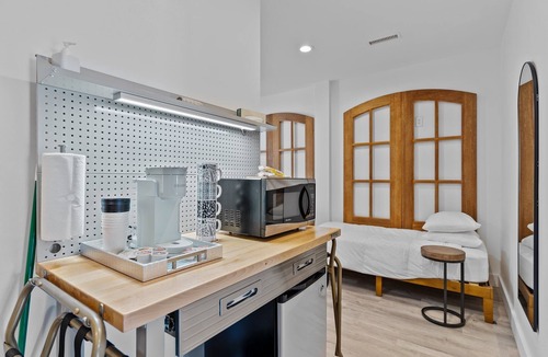 Topsail Beach House | Guest House Topsail
