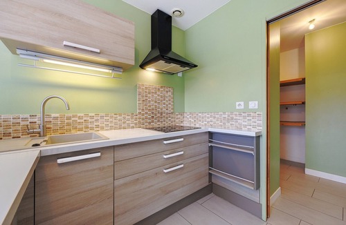 Saint-Florent-des-Bois House | Guest House 'Villa Saint Florent Des Bois' with Shared Terrace, Private Garden and Wi-Fi