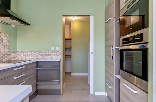 Saint-Florent-des-Bois House | Guest House 'Villa Saint Florent Des Bois' with Shared Terrace, Private Garden and Wi-Fi
