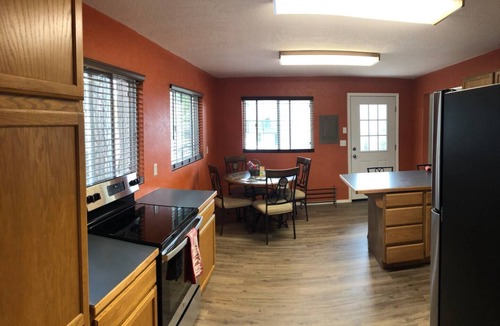 Bayview House | Guest House with Grand Views of Pend Oreille Lake and the surrounding Mountains.