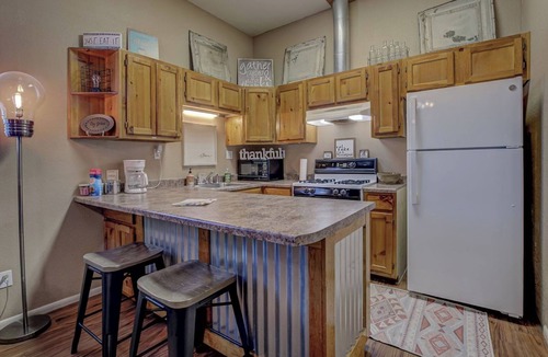San Tan Valley Other | Guest House with horse privilege's, in the country & beautiful neighborhood.