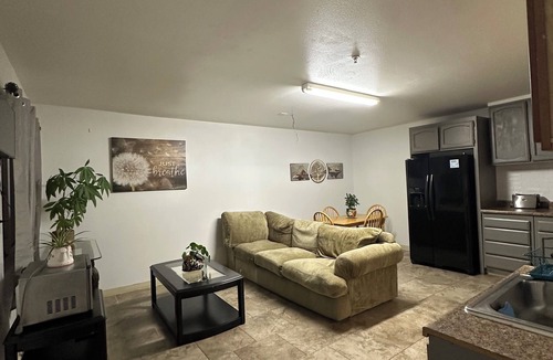 Hesperia Apartment | “Guest House with Private Jacuzzi & King Suite”