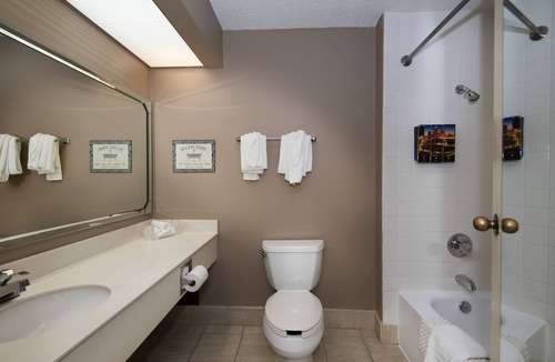 Little Rock Medical District Hotel | Guest Inn & Suites - Midtown Medical Center
