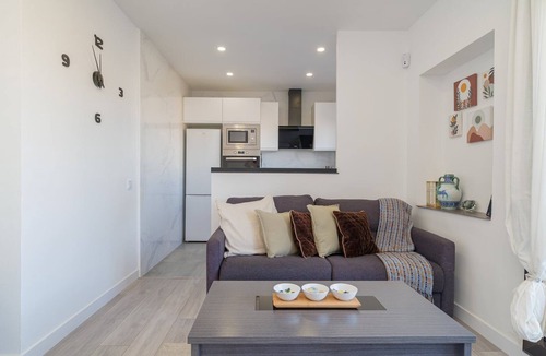 El Raval Apartment | Guest Ready ‑ Bright & Stylish Flat w/3 Terraces
