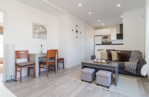 El Raval Apartment | Guest Ready ‑ Bright & Stylish Flat w/3 Terraces