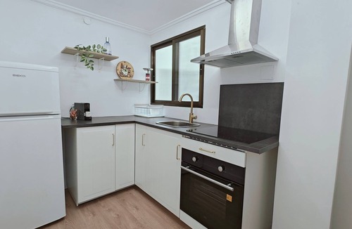 Port de Sagunt Apartment | Guest Ready - Beachside Flat in Puerto de Sagunto