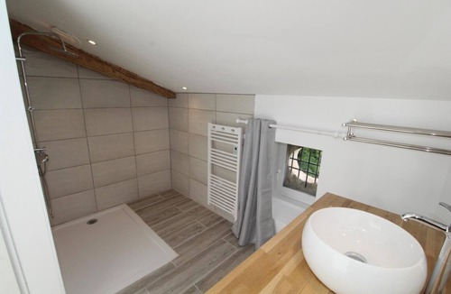 Saint-Alban-sous-Sampzon Bed & Breakfast | Guest Room 'Marie' with Shared Pool, Wi-Fi, and Air Conditioning