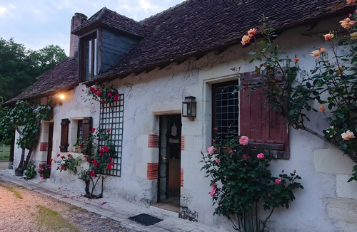 Amboise Bed & Breakfast | Guest Room “Auberge Marcheroux N°5” with Shared Garden and Wi-Fi