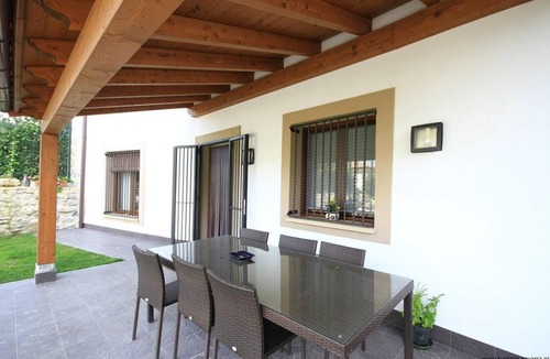 Asiain House | guest room "Casa de la Cadena".