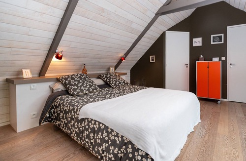 Arzano Bed & Breakfast | Guest Room 'Cassiopé' with Shared Pool, Terrace, and Wi-Fi