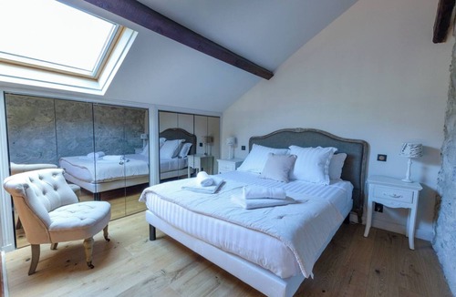 Cruet Bed & Breakfast | Guest Room - Château de la Rive - 2 Persons