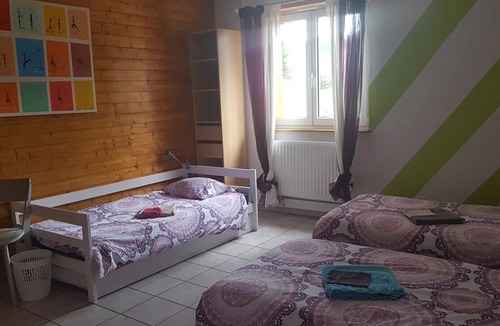 Plaine Bed & Breakfast | Guest Room 'Chalet Des 3 Pins - Vitamines' with Mountain View, Shared Terrace and Wi-Fi