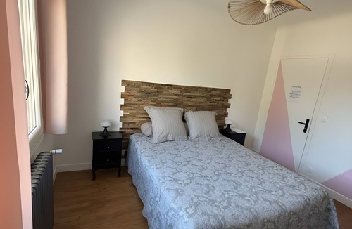 Bugeat Bed & Breakfast | Guest Room "Chambre Arthus"