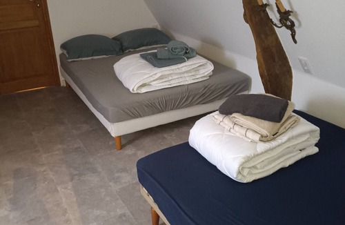 Lieurey Bed & Breakfast | Guest Room 'Chambre Bleuet' with Breakfast Included