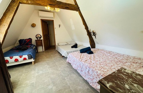 Lieurey Bed & Breakfast | Guest Room 'Chambre Bleuet' with Breakfast Included