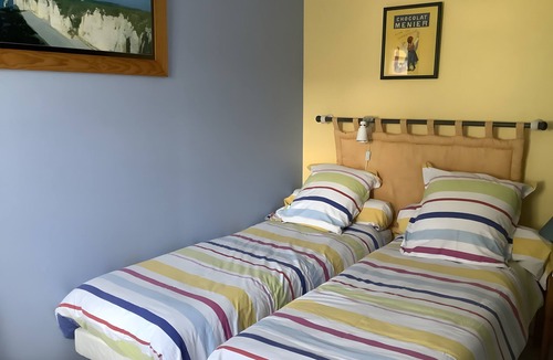 Fontenay Bed & Breakfast | Guest Room 'Chambre Lecarpentier - Coquillage'