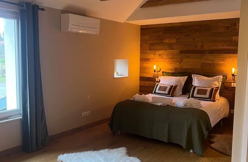 Champdray Bed & Breakfast | Guest Room “Douglas Room with Private Bathroom”, Shared Terrace, Wi-Fi, Air Conditioning