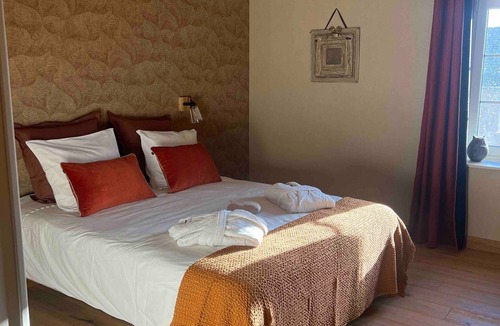 Champdray Bed & Breakfast | Guest Room “Douglas Room with Private Bathroom”, Shared Terrace, Wi-Fi, Air Conditioning