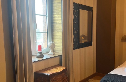 Champdray Bed & Breakfast | Guest Room “Épicéa” with Private Bathroom, Shared Terrace, Wi-Fi & Air Conditioning
