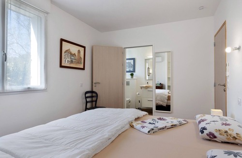 Olonne-sur-Mer Bed & Breakfast | Guest Room Sous le Pin “Room 1” with Shared Terrace, Wi-Fi, and Air Conditioning!
