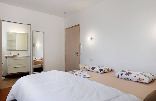 Olonne-sur-Mer Bed & Breakfast | Guest Room Sous le Pin “Room 1” with Shared Terrace, Wi-Fi, and Air Conditioning!