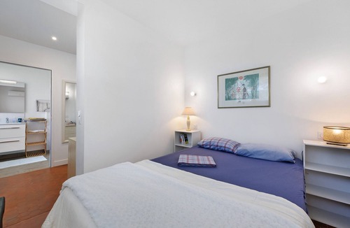 Olonne-sur-Mer Bed & Breakfast | Guest Room Sous le Pin "Room 4" with Shared Terrace, Wi-Fi, and Air Conditioning!